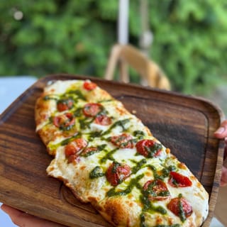 Margherita Flatbread